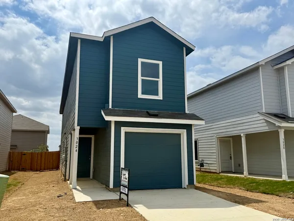 $1,499 | 3024 Carnelian Trail, San Antonio, TX 78264