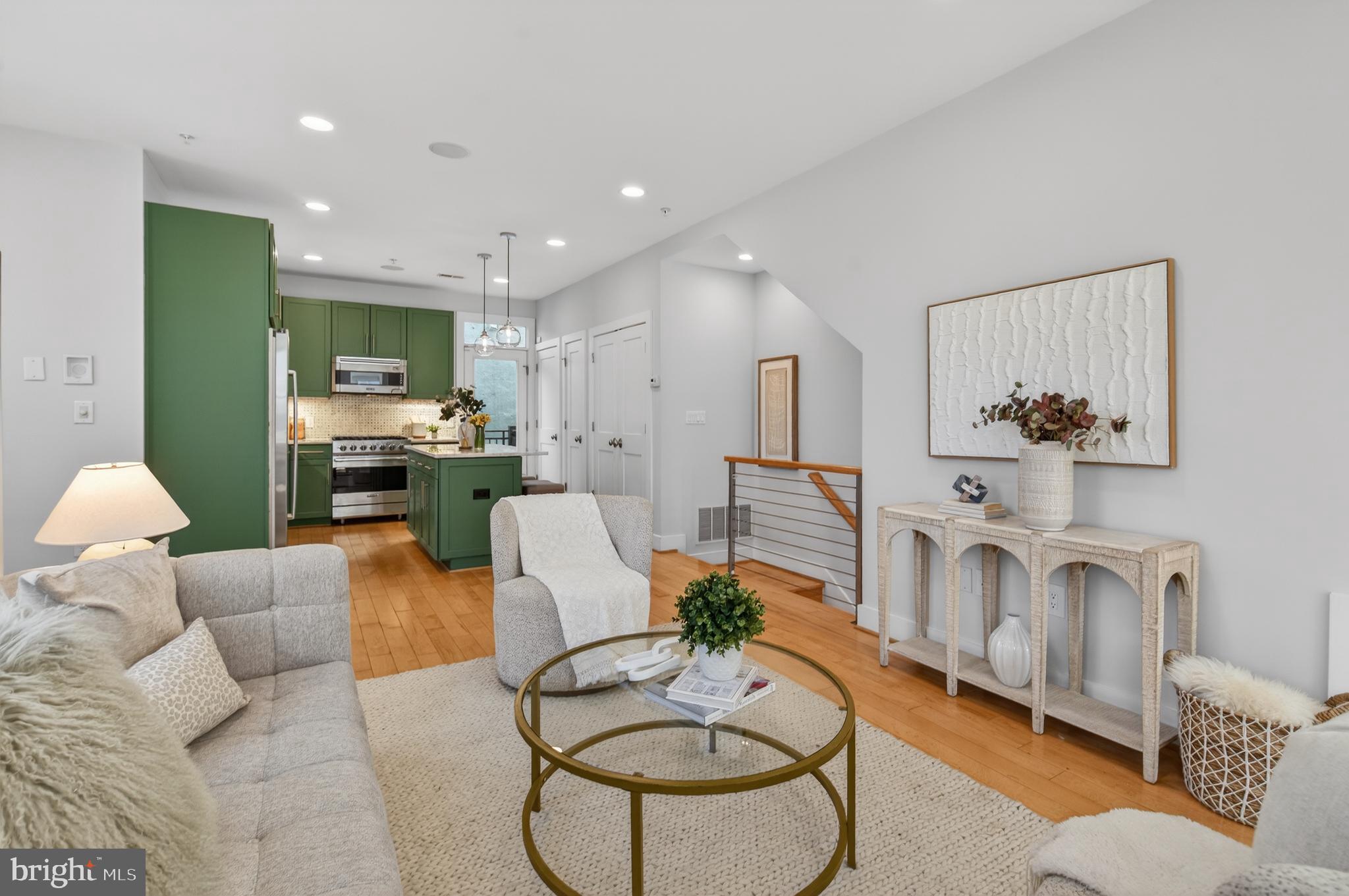 751 P Street Northwest, Unit 2 Washington, DC 20001 - Photo 12 of 39 Living Area