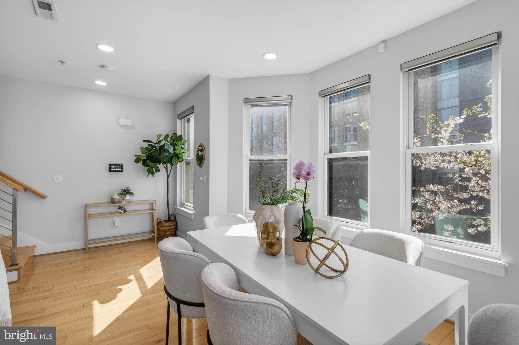 751 P Street Northwest, Unit 2 Washington, DC 20001 - Photo 14 of 39 Dining Area