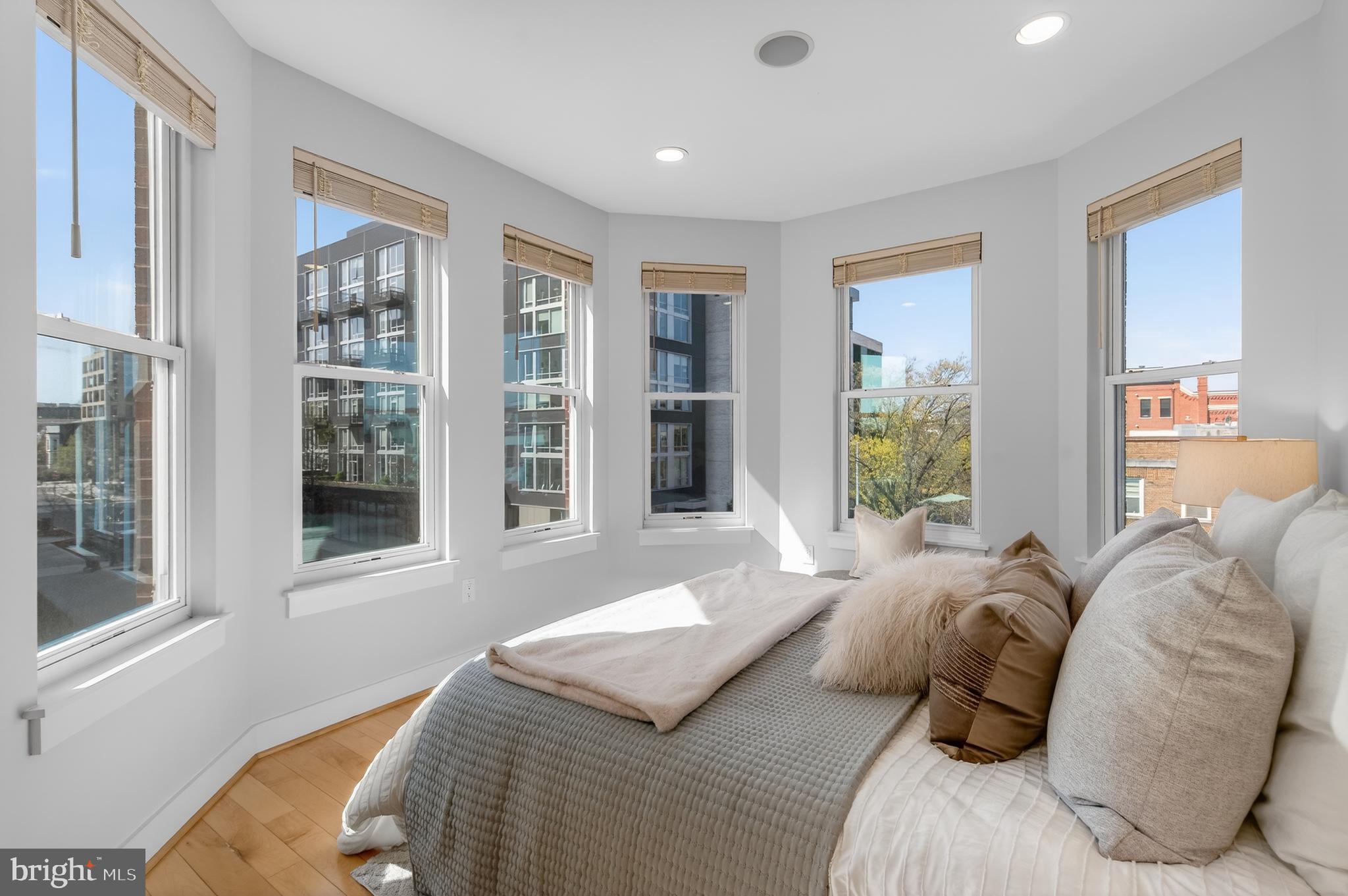 751 P Street Northwest, Unit 2 Washington, DC 20001 - Photo 18 of 39 Primary Bedroom