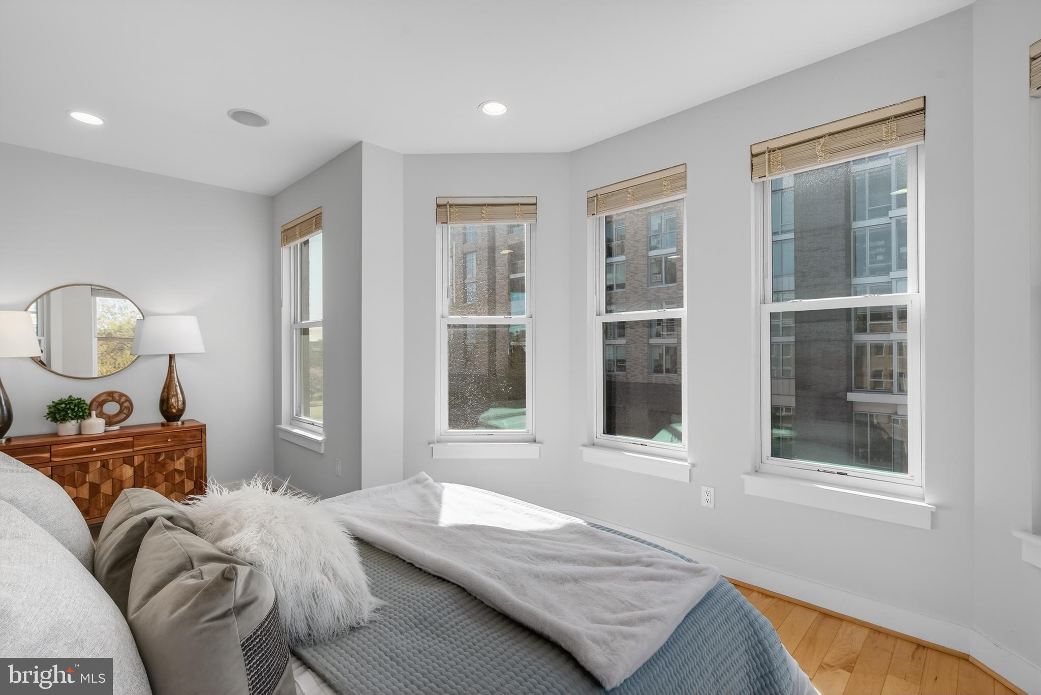 751 P Street Northwest, Unit 2 Washington, DC 20001 - Photo 20 of 39 Primary Bedroom