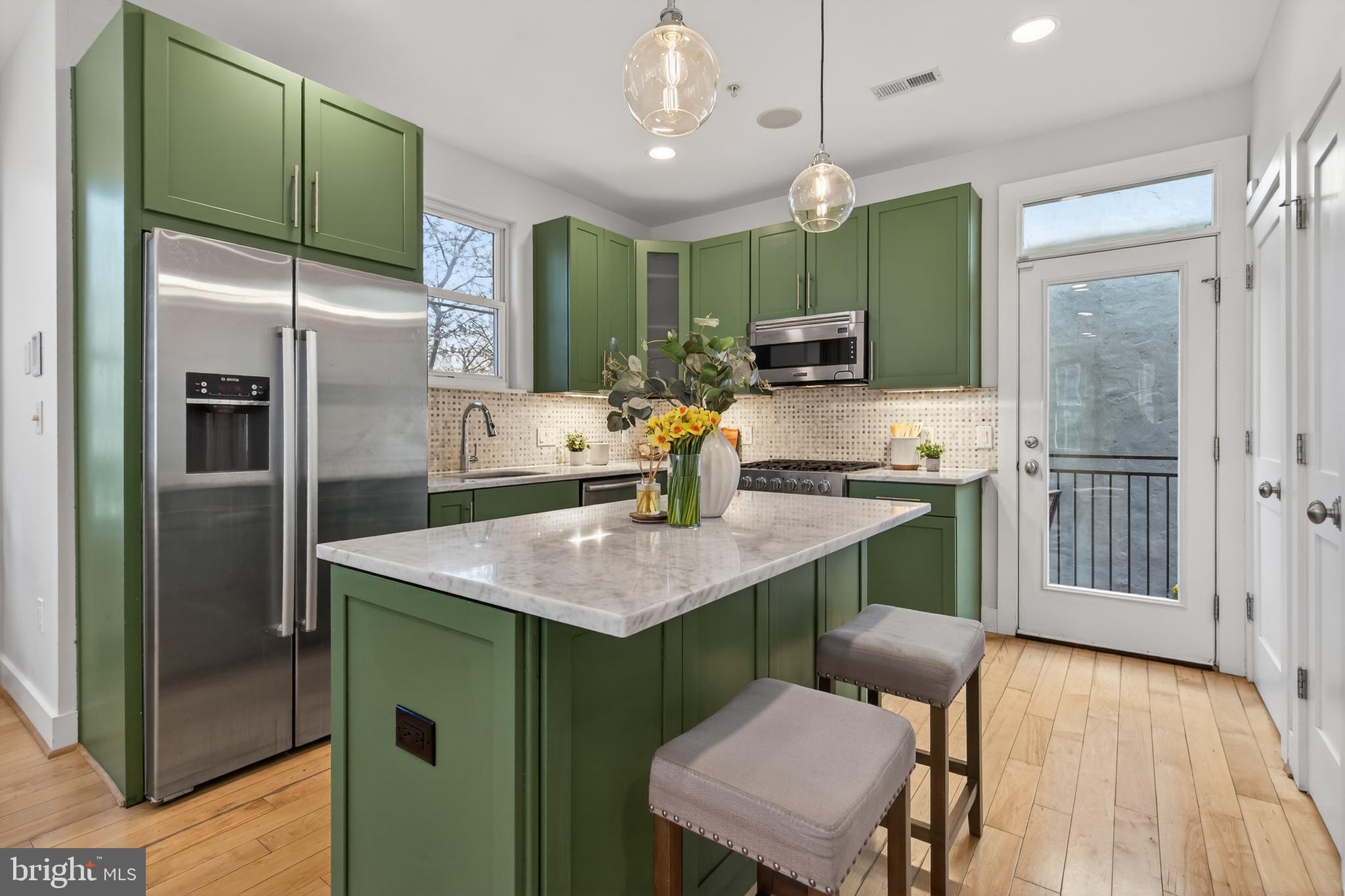 751 P Street Northwest, Unit 2 Washington, DC 20001 - Photo 3 of 39 Kitchen