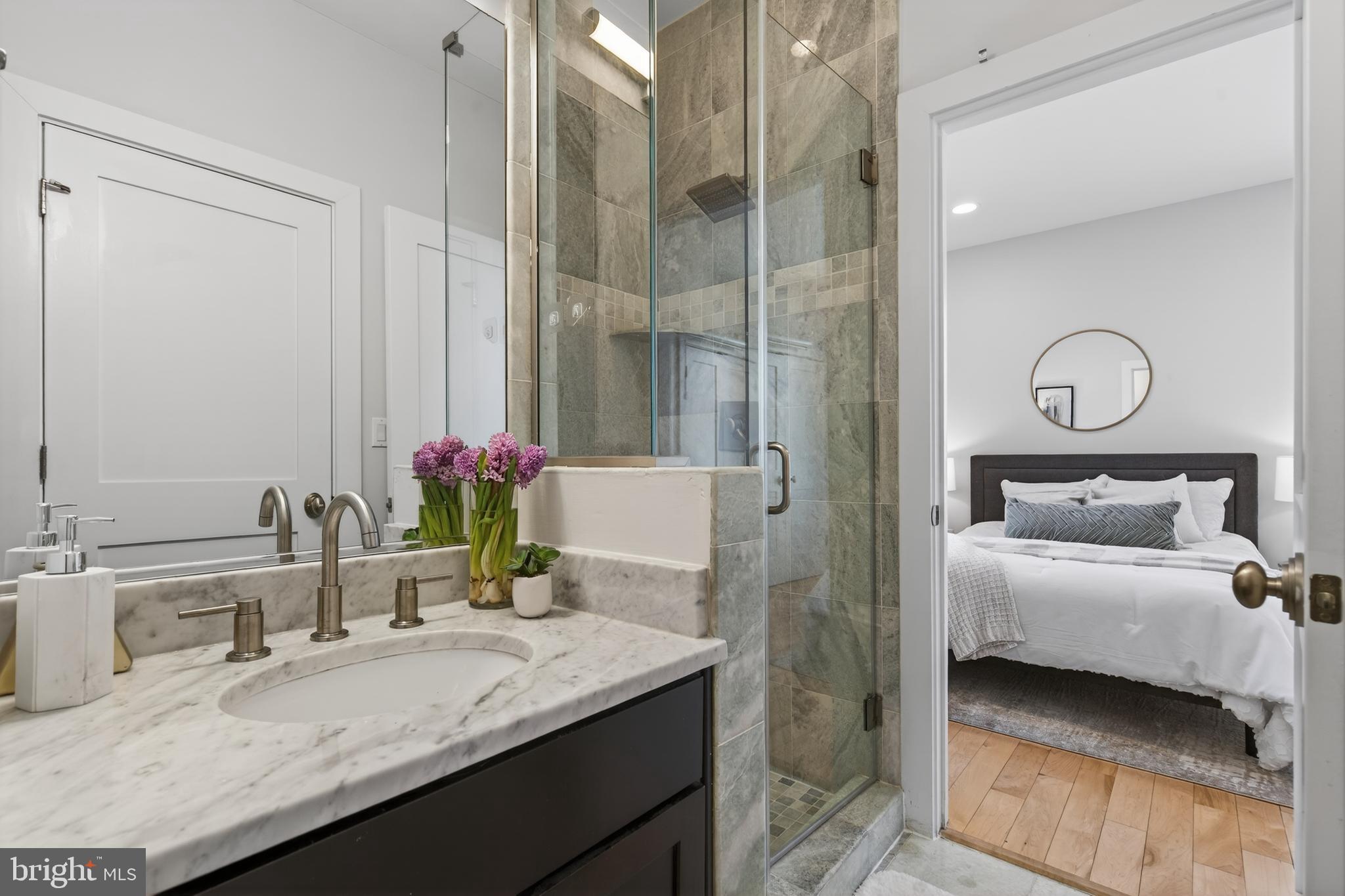 751 P Street Northwest, Unit 2 Washington, DC 20001 - Photo 31 of 39 Second Full Bathroom