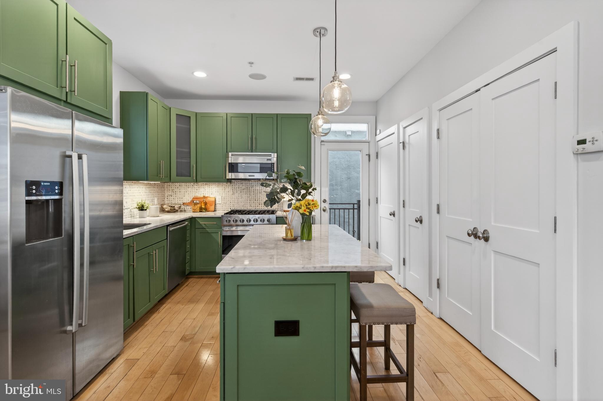 751 P Street Northwest, Unit 2 Washington, DC 20001 - Photo 4 of 39 Kitchen