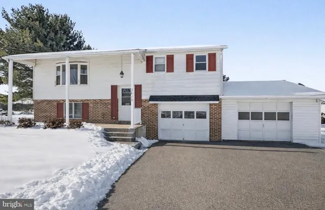 $279,900 | 3610 South Salem Church Road, Dover, PA 17315