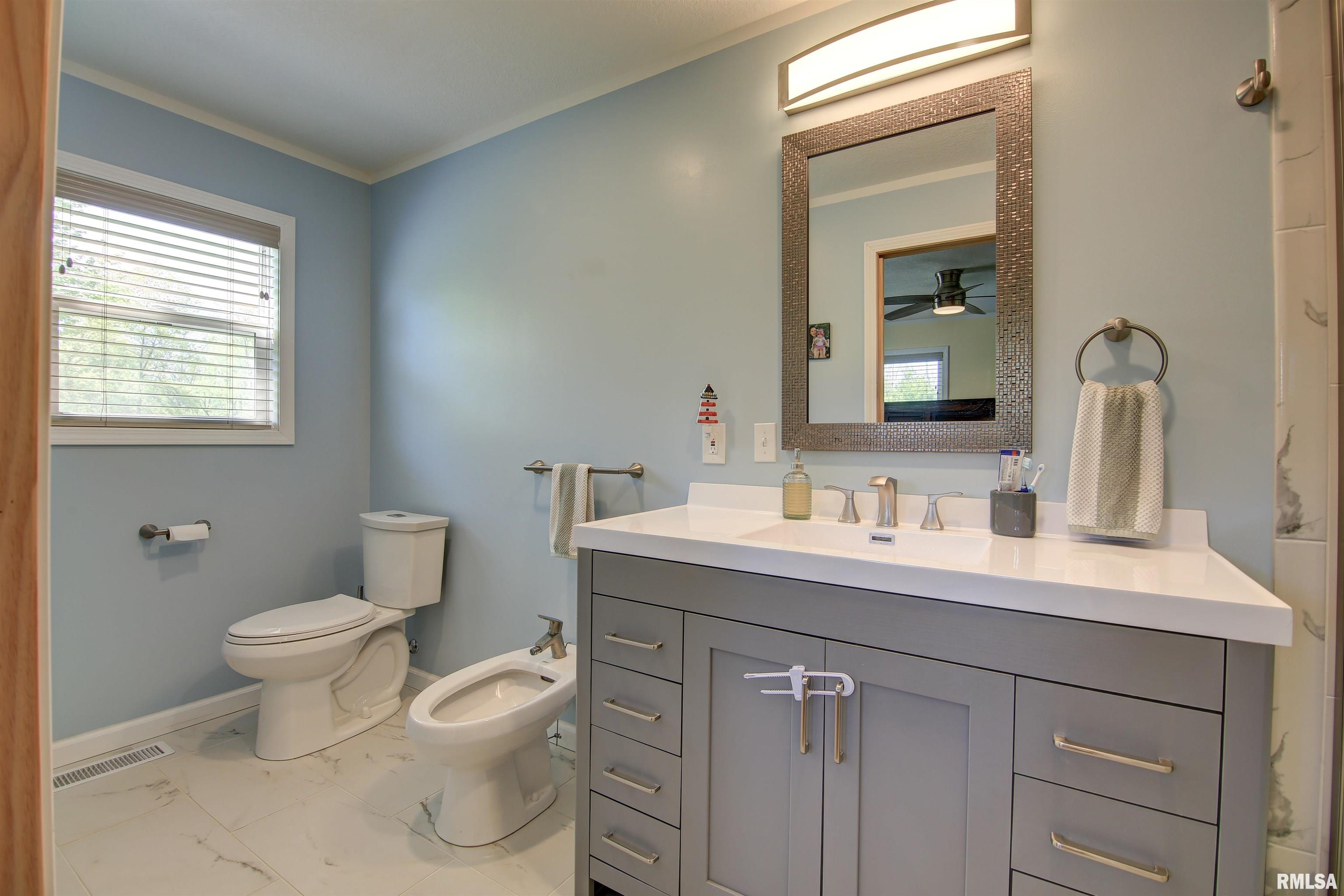 17040 Diamond Road Fulton, IL 61252 - Photo 18 of 40