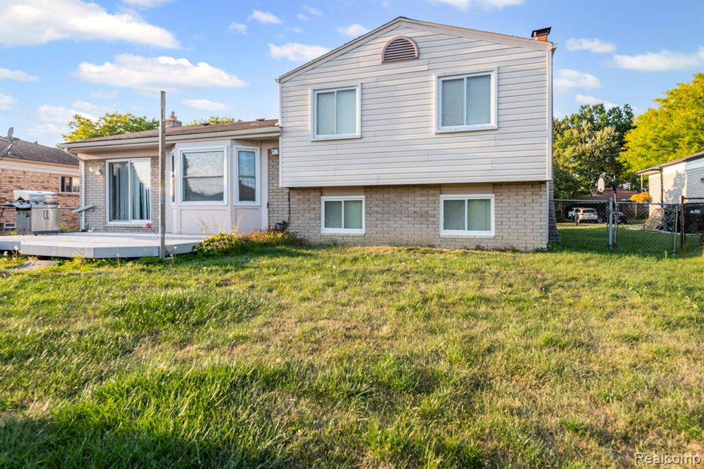 5216 Peekskill Drive Sterling Heights, MI 48310 - Photo 15 of 21