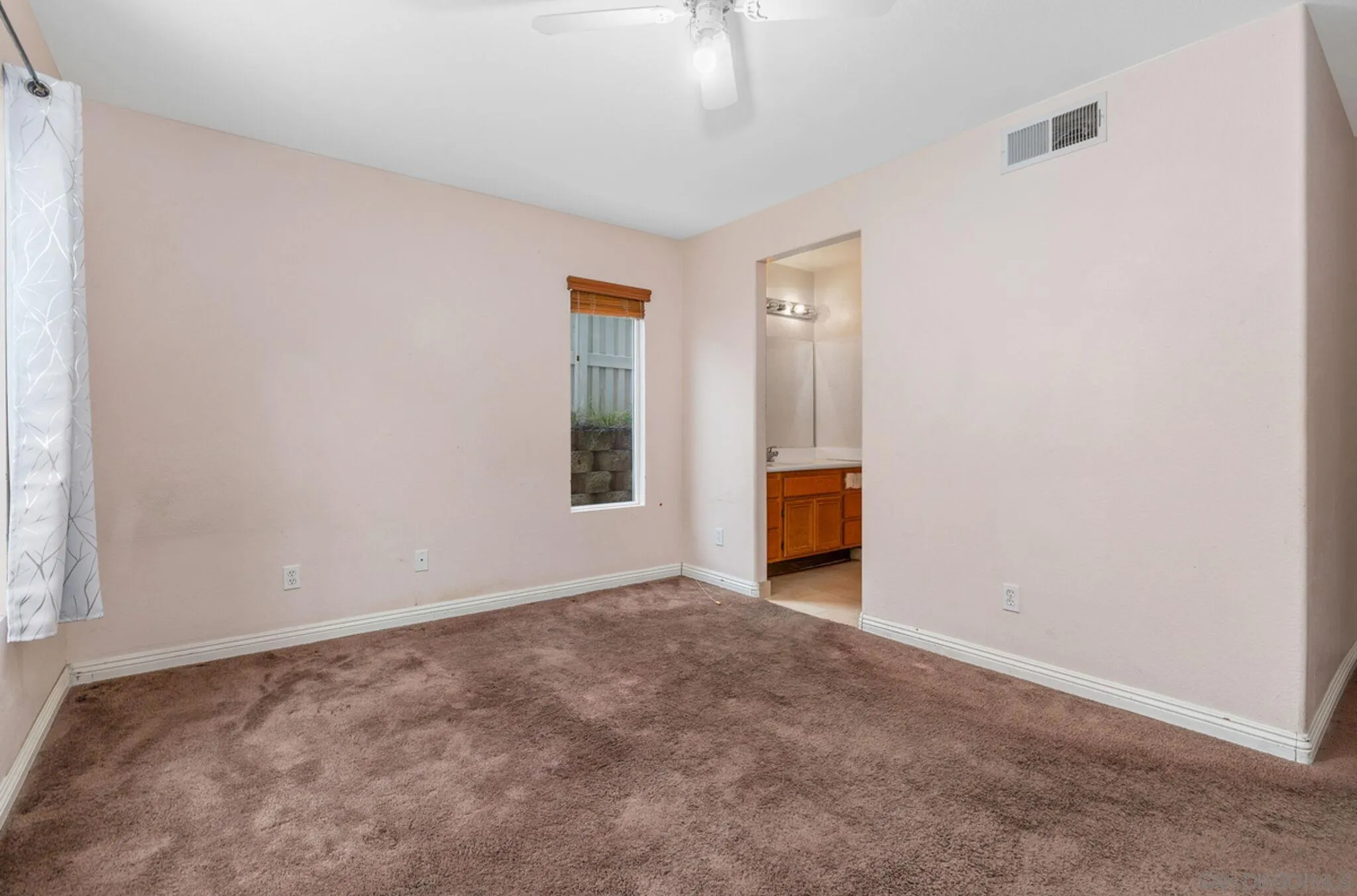 2269 Pointe Parkway Spring Valley, CA 91978 - Photo 28 of 35 an empty room with windows and closet