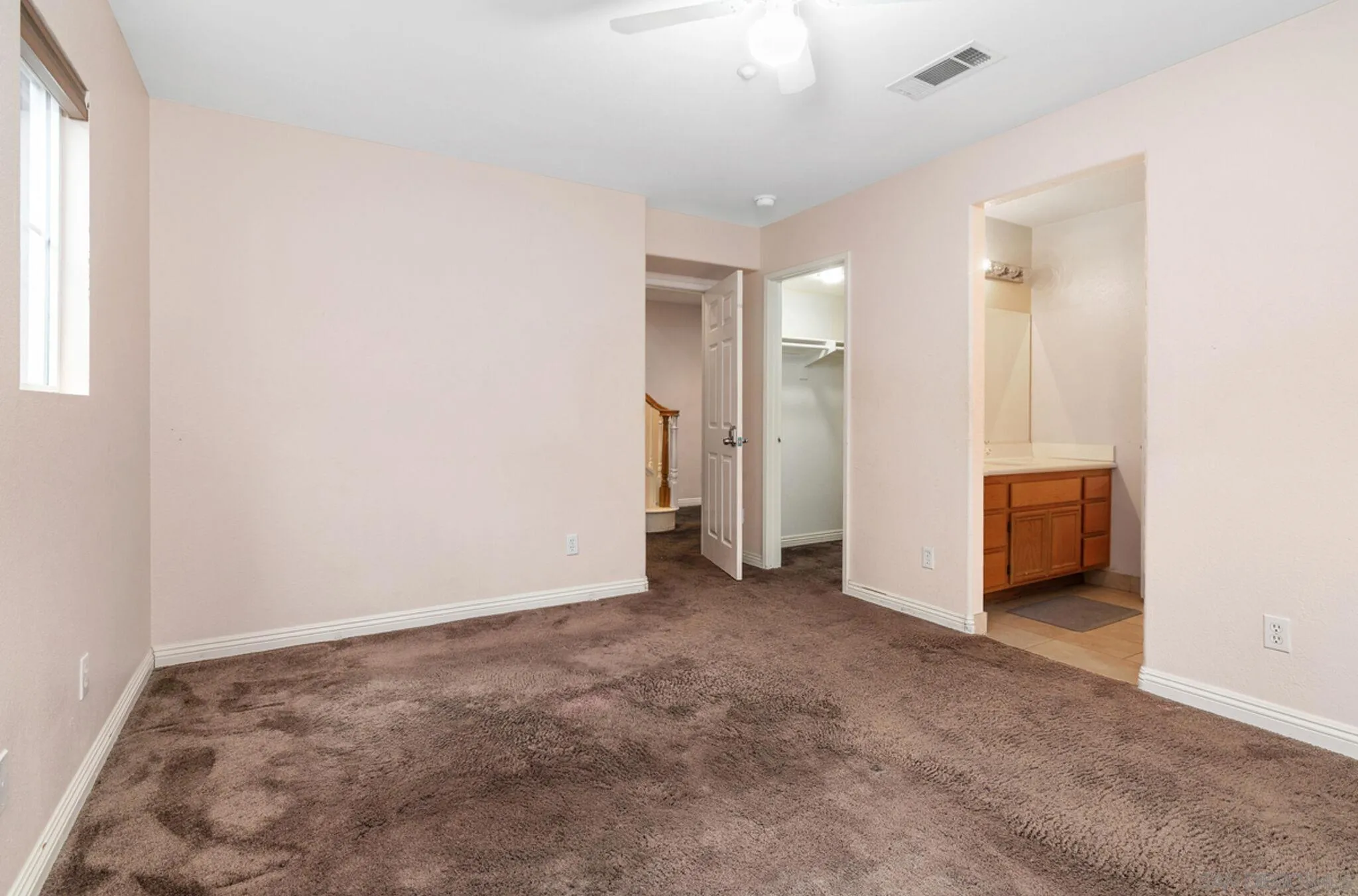 2269 Pointe Parkway Spring Valley, CA 91978 - Photo 31 of 35 an empty room with a bathroom