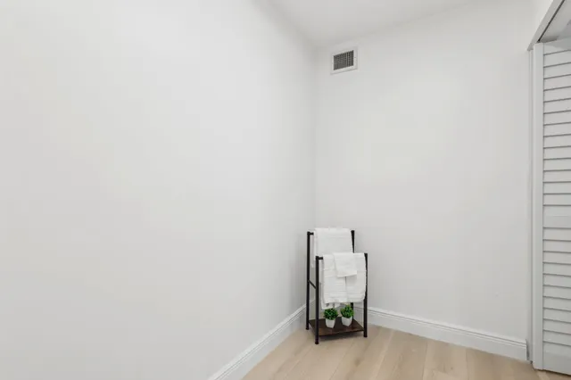 $580,000 | 1601 Marina Isle Way, Unit 101, Jupiter, FL 33477