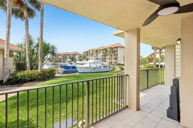 $580,000 | 1601 Marina Isle Way, Unit 101, Jupiter, FL 33477