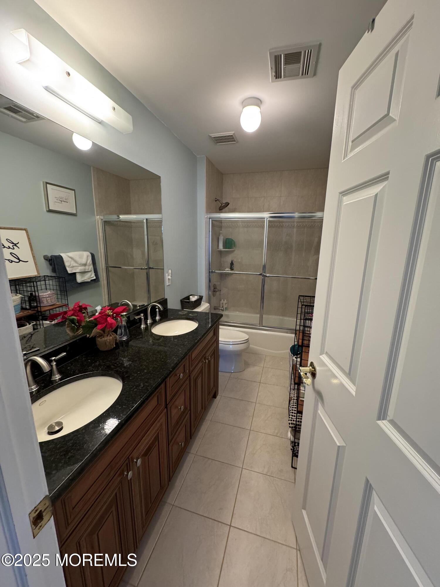 8 Ave Of Two Rivers Rumson, NJ 07760 - Photo 20 of 27 main bath