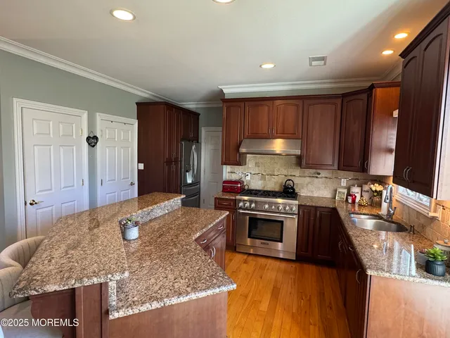 $7,150 | 8 Ave Of Two Rivers, Rumson, NJ 07760