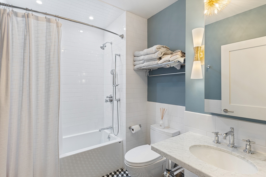 80 Broad Street, Unit 307 Boston, MA 02110 - Photo 11 of 26