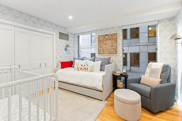 $5,200 | 80 Broad Street, Unit 307, Boston, MA 02110