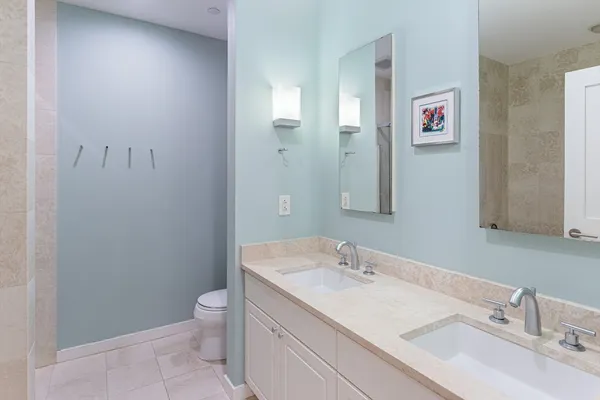 $5,200 | 80 Broad Street, Unit 307, Boston, MA 02110