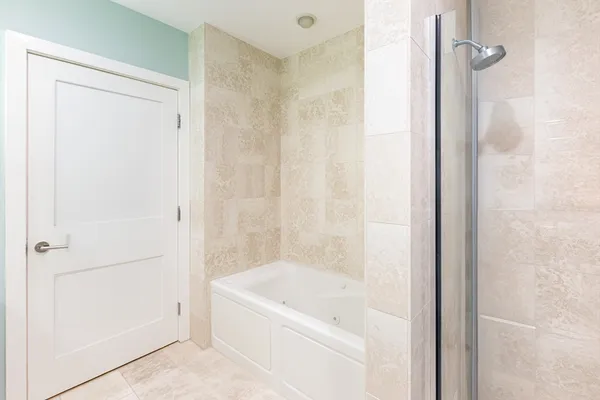 $5,200 | 80 Broad Street, Unit 307, Boston, MA 02110
