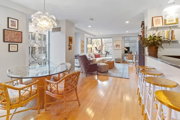 $5,200 | 80 Broad Street, Unit 307, Boston, MA 02110