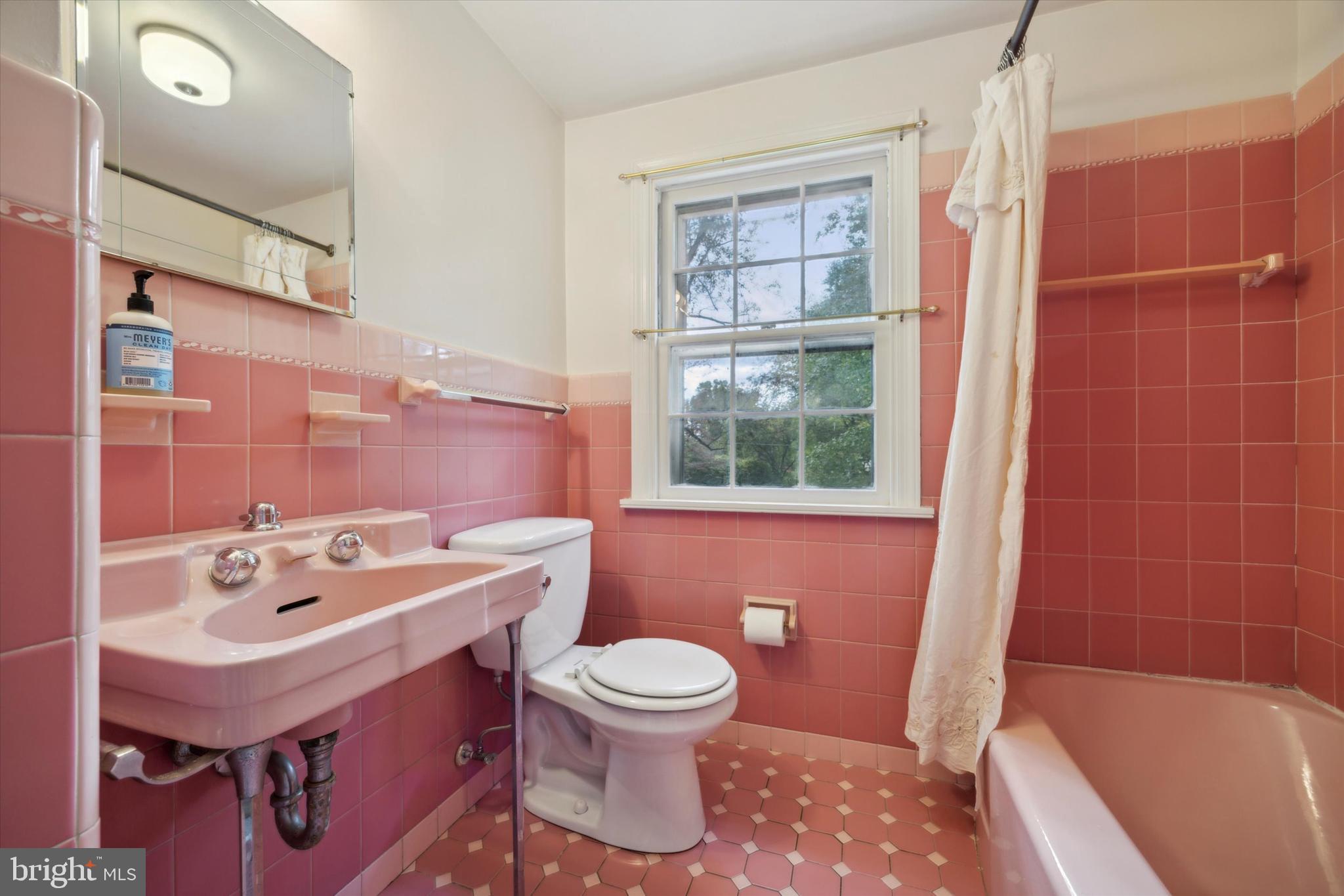 722 Sproul Road Bryn Mawr, PA 19010 - Photo 19 of 34 Gallery Image 19