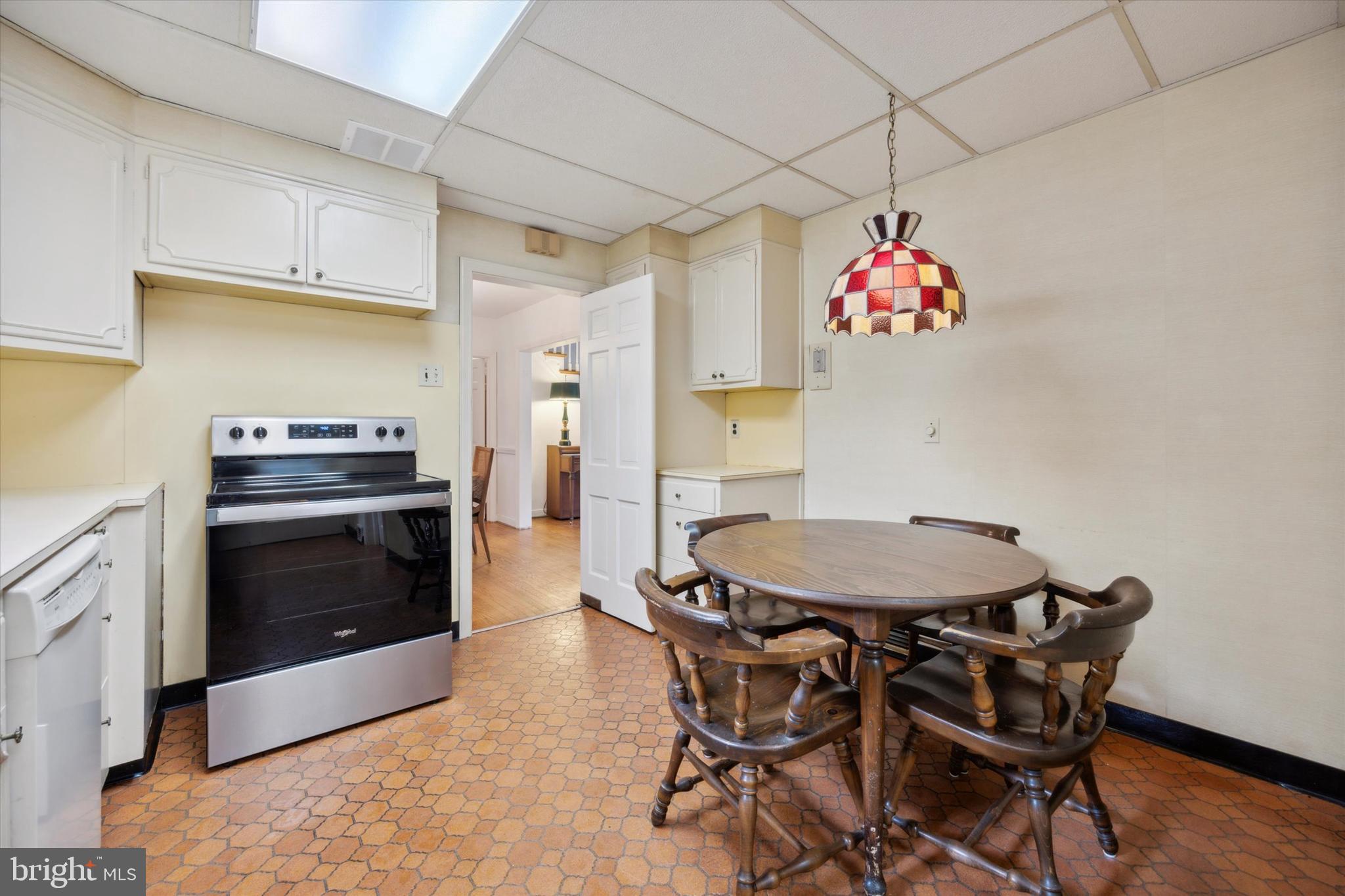 722 Sproul Road Bryn Mawr, PA 19010 - Photo 8 of 34 Gallery Image 8