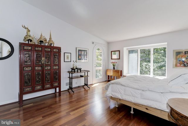 $2,750,000 | 6732 Selkirk Drive, Bethesda, MD 20817