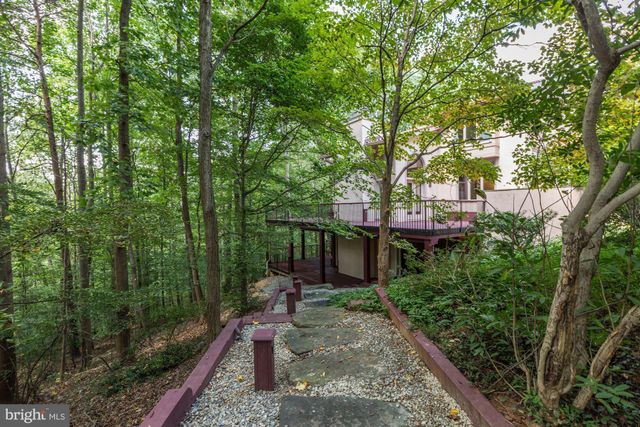 $2,750,000 | 6732 Selkirk Drive, Bethesda, MD 20817