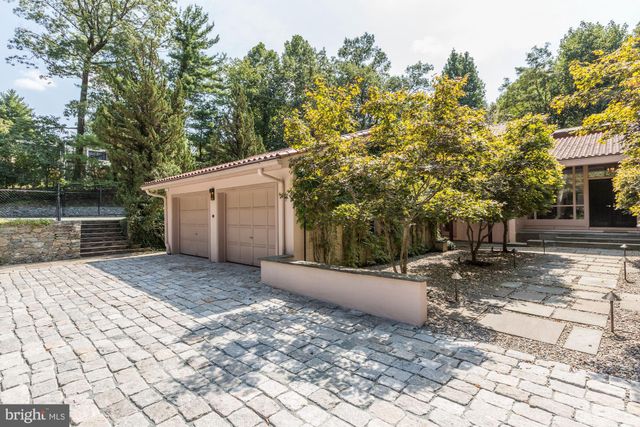 $2,750,000 | 6732 Selkirk Drive, Bethesda, MD 20817