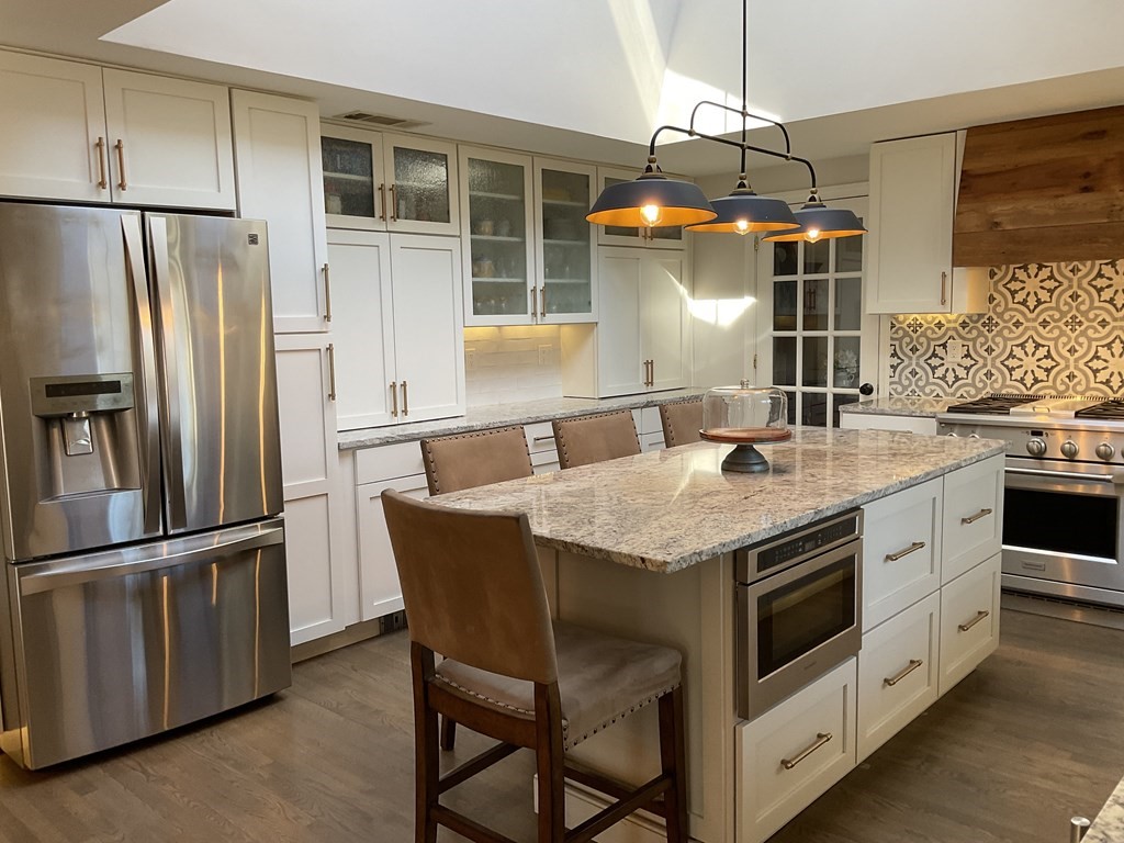 3 Amherst Road Andover, MA 01810 - Photo 4 of 36 Gallery Image 4