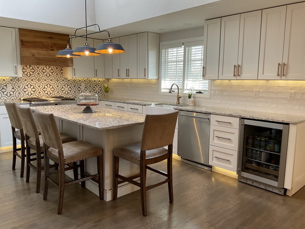3 Amherst Road Andover, MA 01810 - Photo 7 of 36 Gallery Image 7