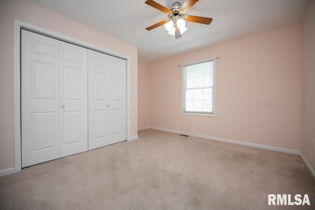 2425 Delaware Street Pekin, IL 61554 - Photo 33 of 48