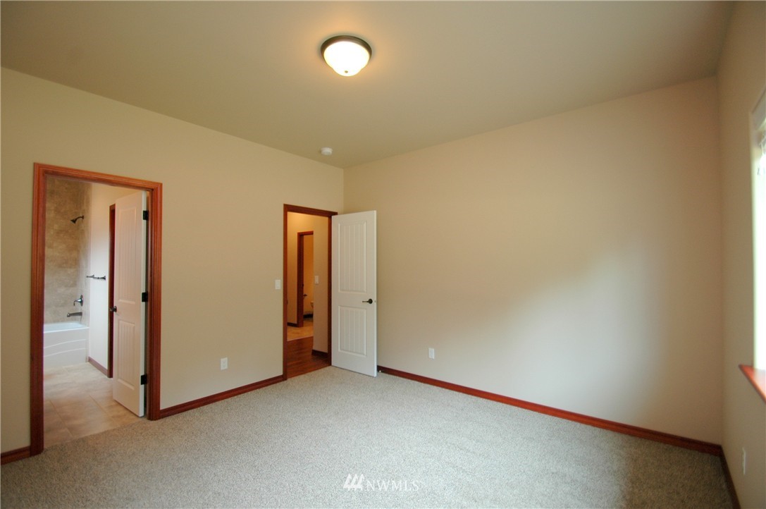 9200 Fox Ridge Lane Southeast Olympia, WA 98513 - Photo 11 of 21 Gallery Image 11
