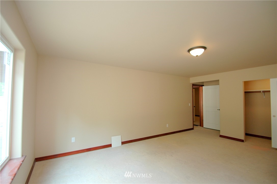 9200 Fox Ridge Lane Southeast Olympia, WA 98513 - Photo 20 of 21 Gallery Image 20
