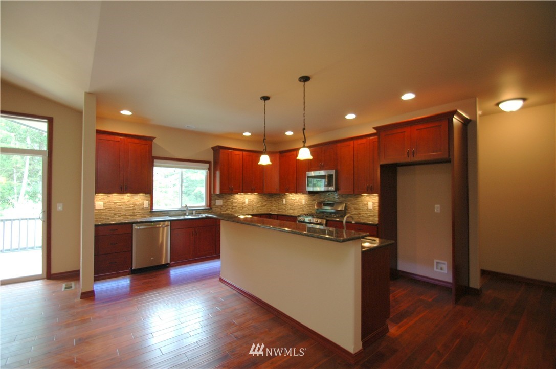 9200 Fox Ridge Lane Southeast Olympia, WA 98513 - Photo 5 of 21 Gallery Image 5