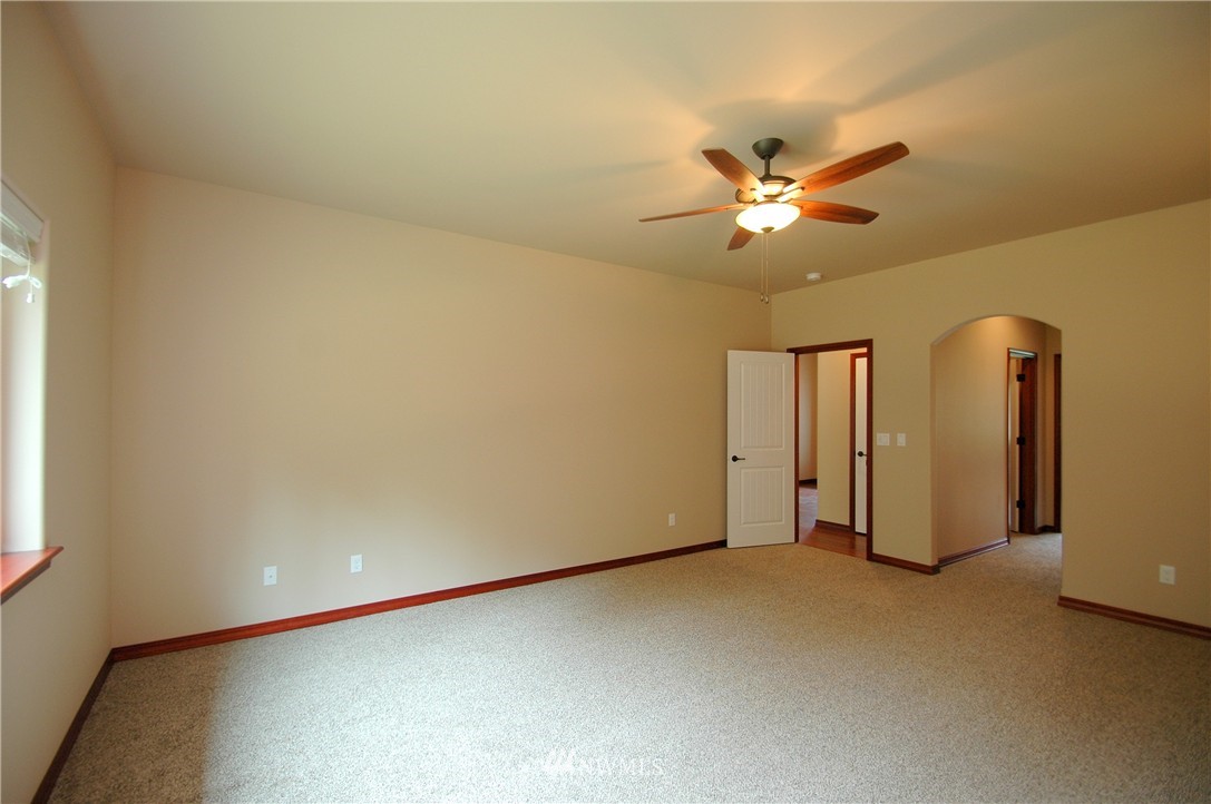 9200 Fox Ridge Lane Southeast Olympia, WA 98513 - Photo 7 of 21 Gallery Image 7