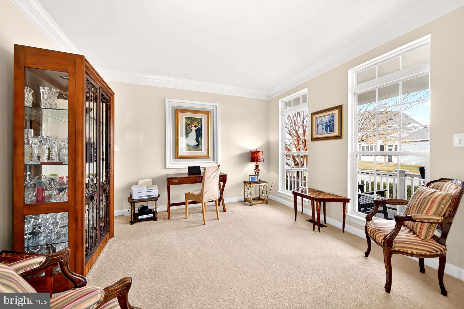 28241 Knapps Easton, MD 21601 - Photo 26 of 69 a living room with furniture and a window