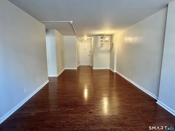 $73,000 | 100 York Street, Unit 3J, New Haven, CT 06511