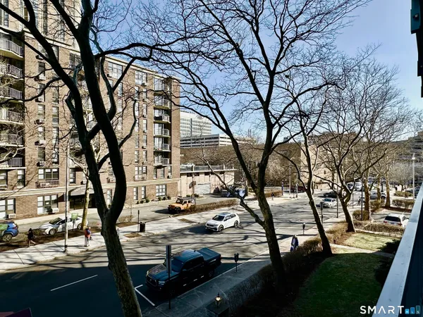 $73,000 | 100 York Street, Unit 3J, New Haven, CT 06511
