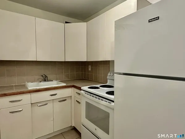 $73,000 | 100 York Street, Unit 3J, New Haven, CT 06511