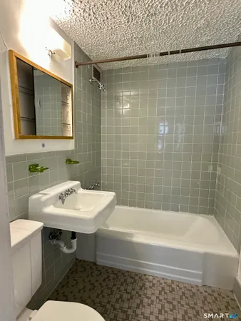 $73,000 | 100 York Street, Unit 3J, New Haven, CT 06511