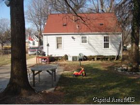 2010 Elizabeth Street Springfield, IL 62702 - Photo 8 of 9