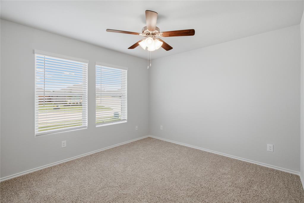 312 Blanco Drive Azle, TX 76020 - Photo 14 of 31