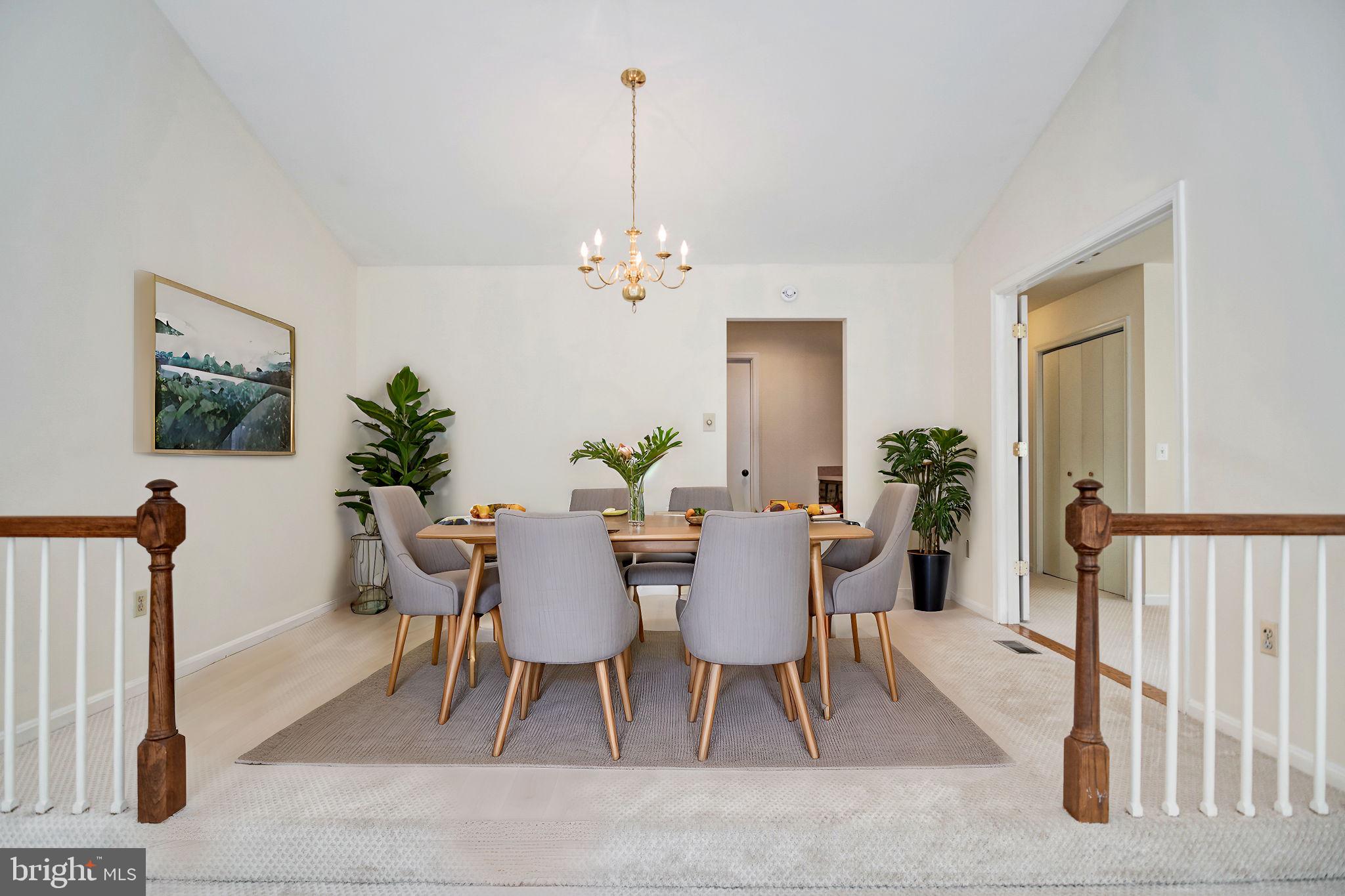 6016 Wheaton Drive Burke, VA 22015 - Photo 21 of 63 Dining room Virtual Staging.