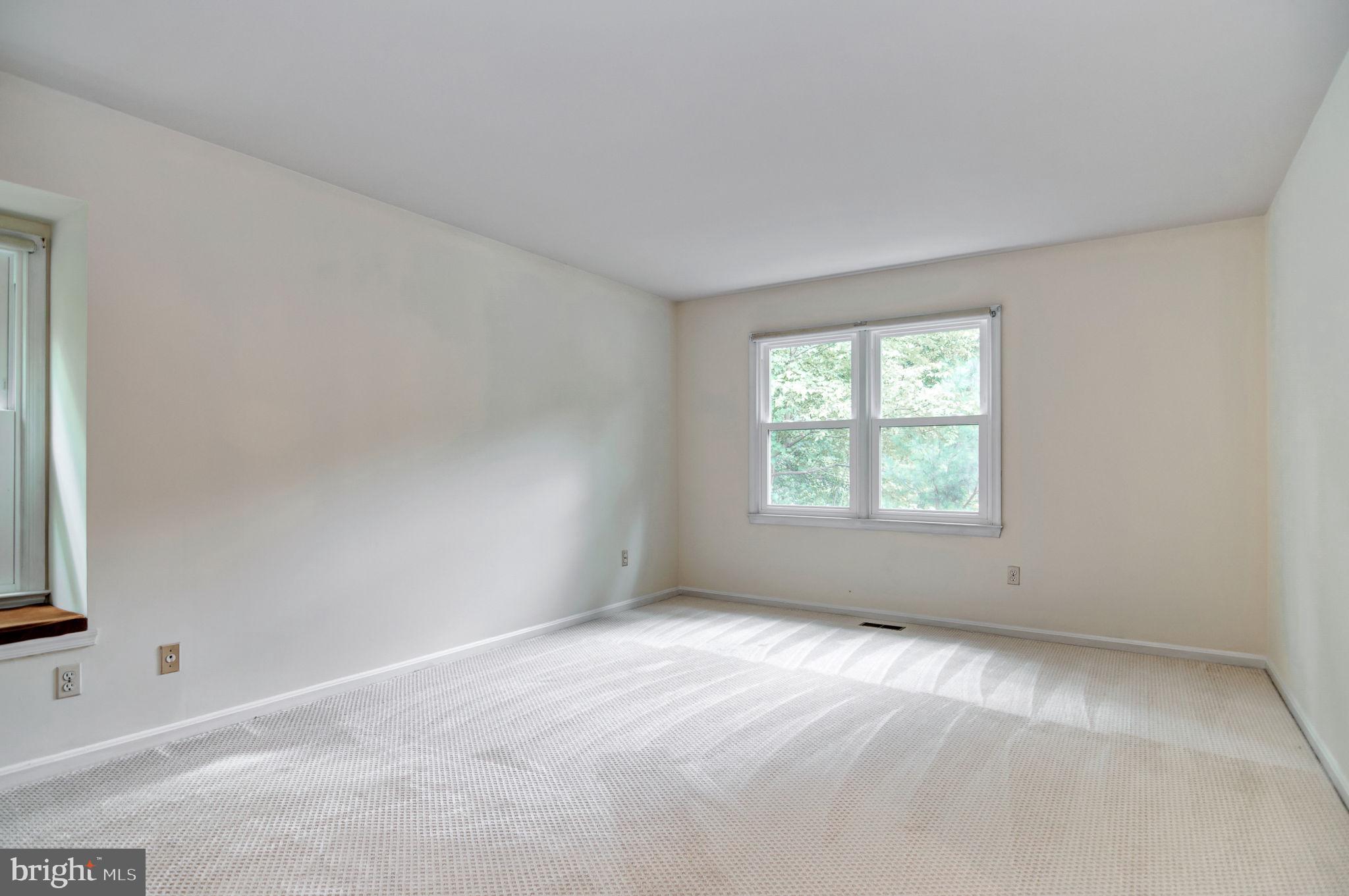 6016 Wheaton Drive Burke, VA 22015 - Photo 33 of 63 Primary Second Floor.