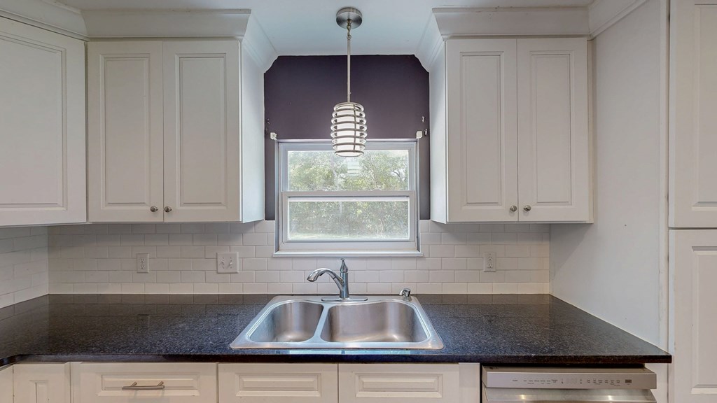 1348 Edwin Reynolds Road Cottonwood, AL 36320 - Photo 14 of 55