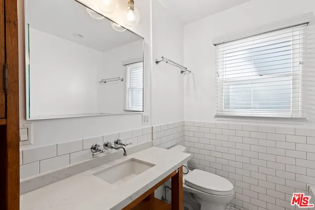 $6,500 | 12730 La Maida Street, Valley Village, CA 91607