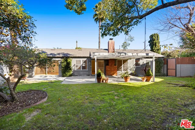 $6,500 | 12730 La Maida Street, Valley Village, CA 91607