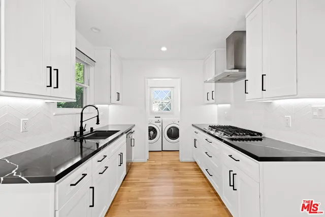 $6,500 | 12730 La Maida Street, Valley Village, CA 91607