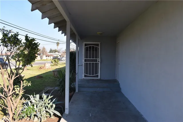 $395,000 | 842 East Alexander Avenue, Merced, CA 95340
