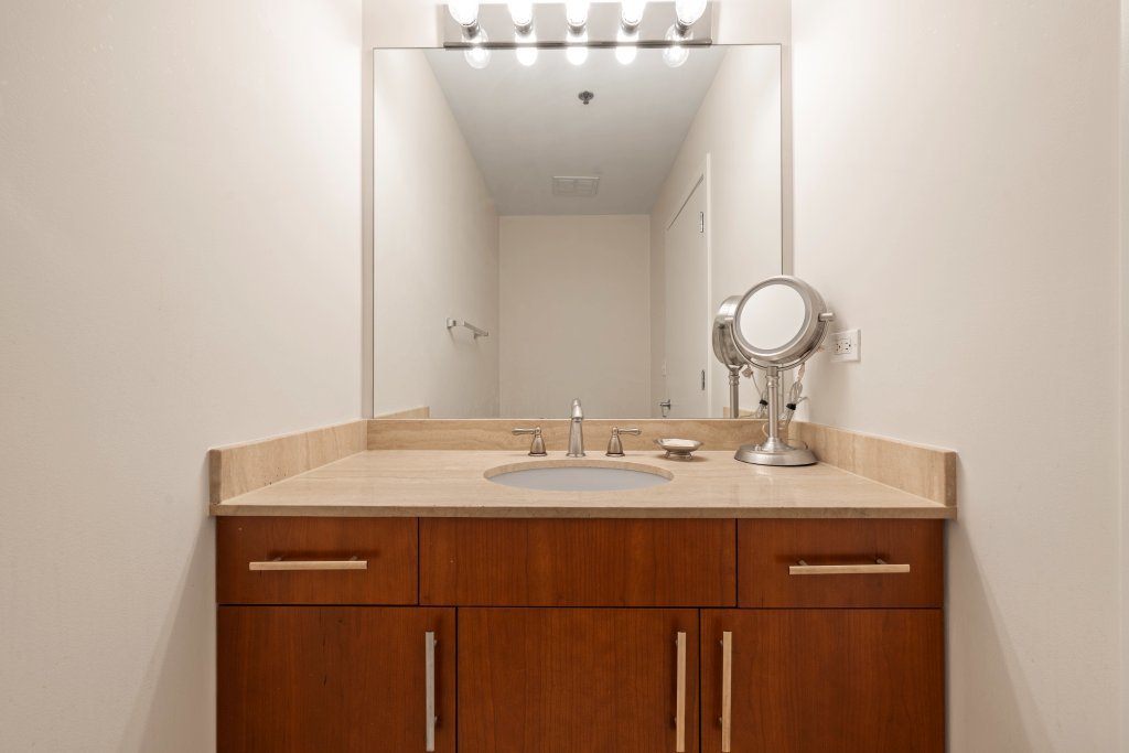 1525 South Sangamon Street, Unit 806 Chicago, IL 60608 - Photo 32 of 37