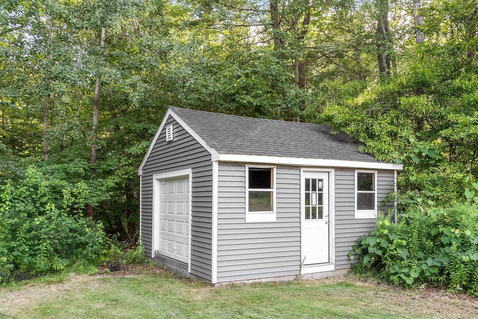 13 Silver Brook Road Salem, NH 03079 - Photo 56 of 60